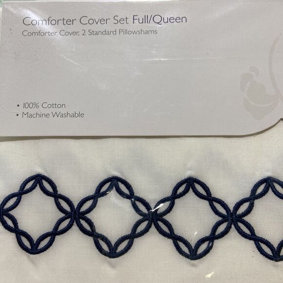 Sky
Embroidered Percale Duvet Cover Set,
- 100% Exclusive. Color: White/Navy - Picture 4 of 5